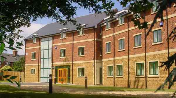 uppingham-gallery-06-resi.jpg