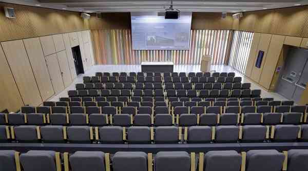 uppingham-gallery-07-theatre.jpg