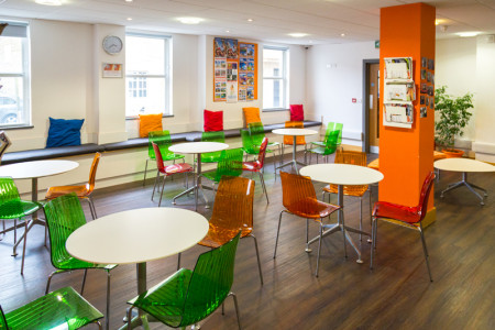 study-english-in-brighton-esl-brighton-english-schools-03.jpg