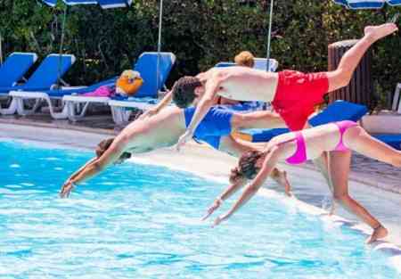 pool-premium-720x500.jpg.webp