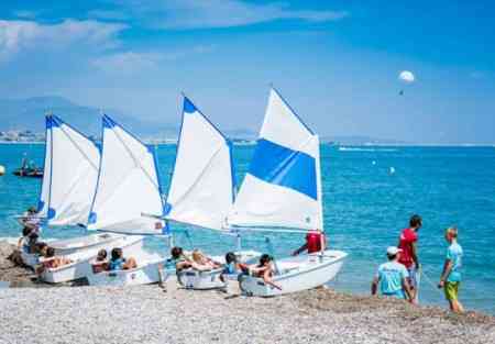 sailing-premium-720x500.jpg.webp