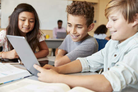 kids-together-learning.jpg