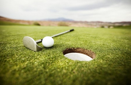 palo-y-bola-de-golf.jpg
