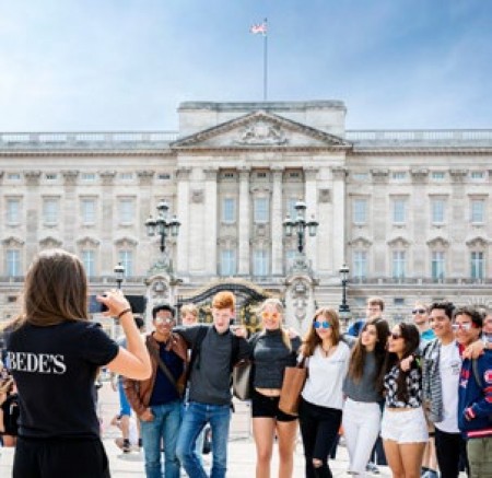 jovenes-turismo-2.jpg